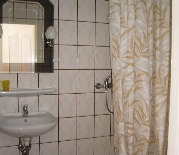 Bocianie Gniazdo בית הארחה *